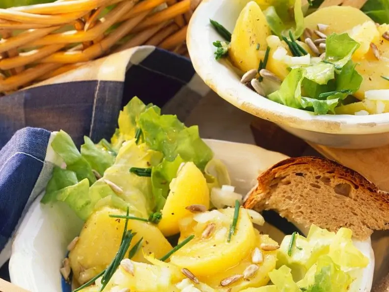 Endiviensalat mit Kartoffeln