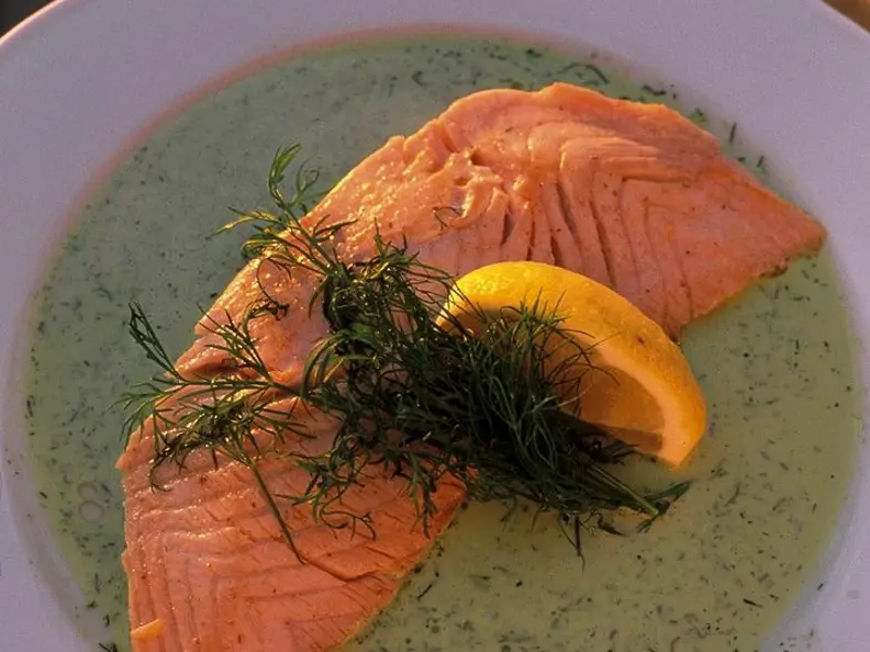 Lachs mit Dillsauce