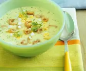 Kerbelcremesuppe mit Krabben