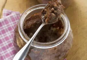 Saftiger Schokokuchen im Glas