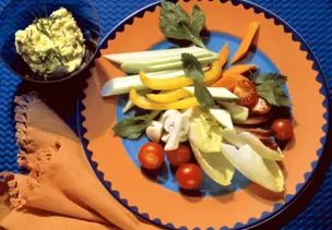 Rohkost mit Frischkäsedip