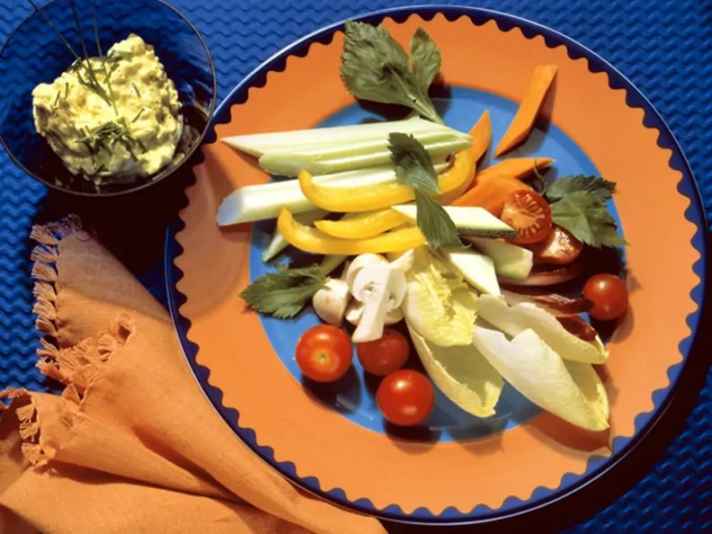 Rohkost mit Frischkäsedip