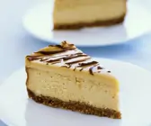 Käsekuchen mit Keksboden