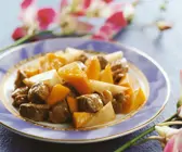 Rindfleischeintopf mit Kürbis