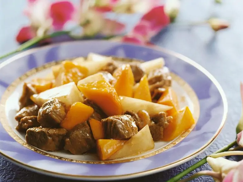 Rindfleischeintopf mit Kürbis