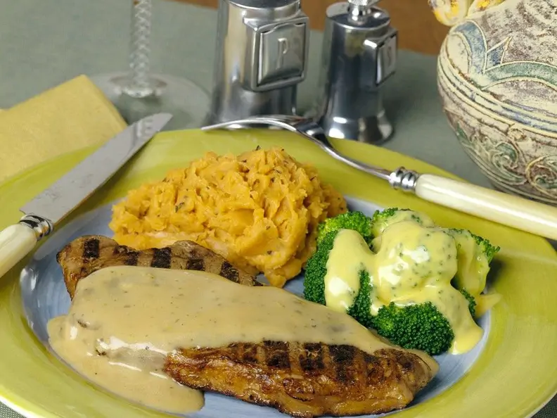 Steaks mit Süßkartofelpüree