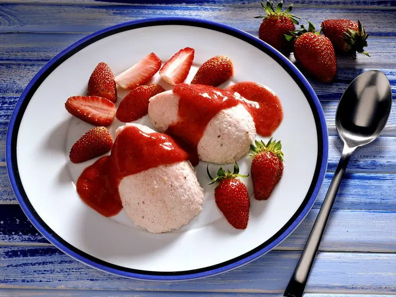 Erdbeermousse mit Agar-Agar