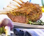 Lammkaree mit Kräuterkruste