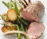Lammkarree mit Kartoffeln