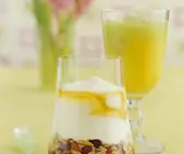 Müsli mit Joghurt