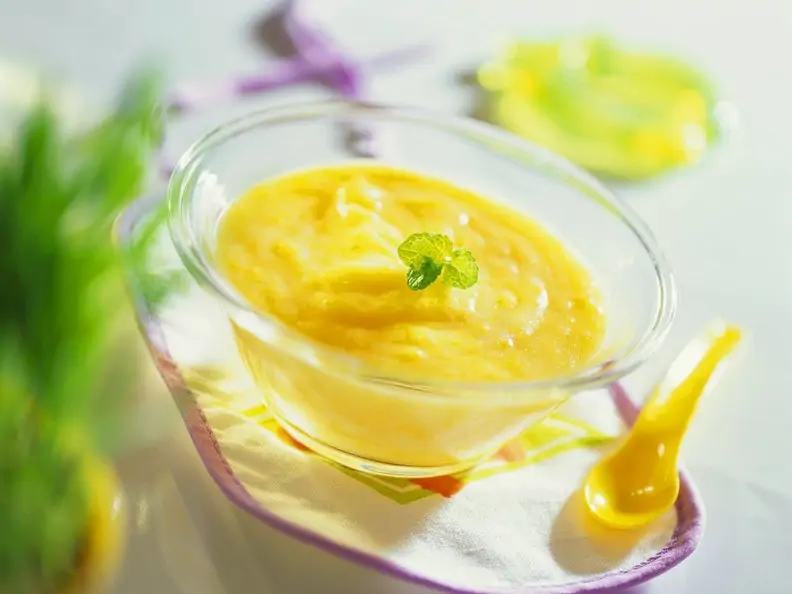 Maisbrei mit Apfel