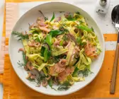 Pasta mit Räucherlachs ohne Sahne