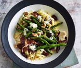 Kritharaki mit Walnüssen und Gorgonzola