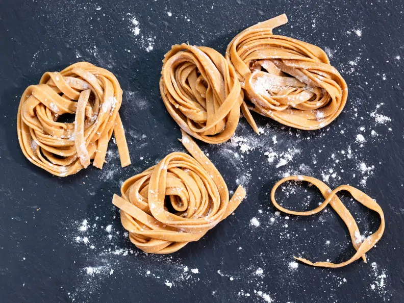 Vollkorn-Tagliatelle