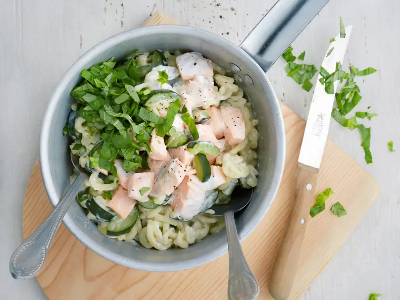 One-Pot-Pasta mit Lachs