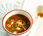 Tomaten-Gemüsesuppe