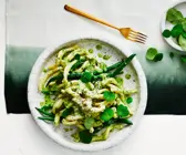Pasta mit Kapuzinerkresse und Bohnen