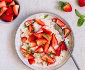 Kokosmilchreis mit Erdbeer-Ragout