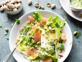 Grapefruit-Salat mit Pistazien-Dressing
