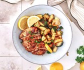 Hähnchenbrust mit Zucchini-Zitronen-Pfanne
