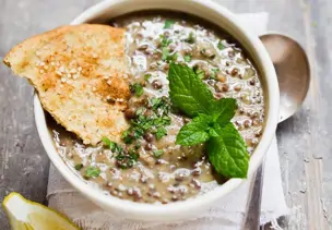 Fruchtige Linsensuppe