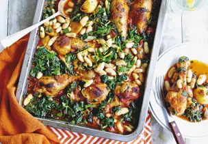 Drumsticks in Tomatensauce mit weißen Bohnen