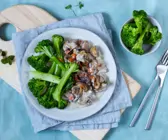 Veganes Pilzragout mit Brokkoli
