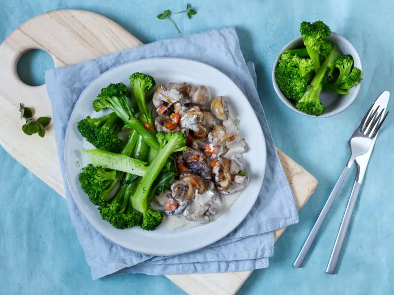 Veganes Pilzragout mit Brokkoli