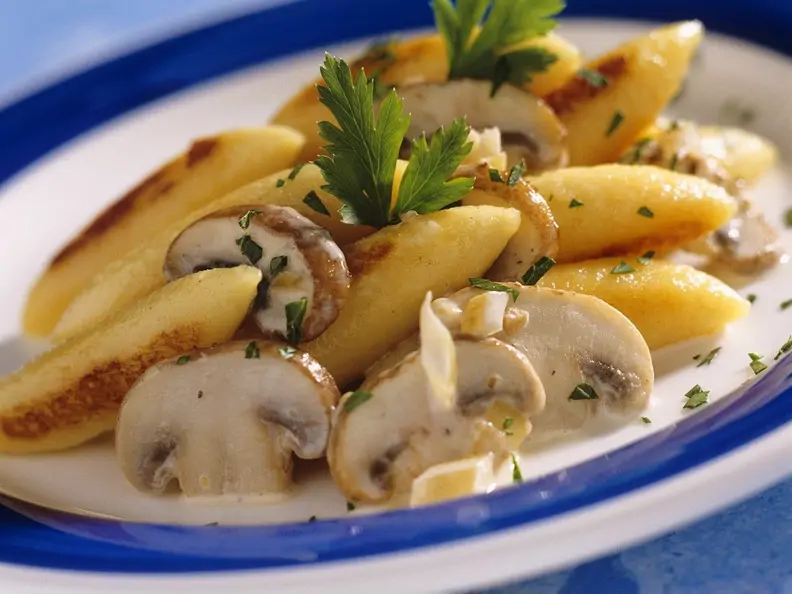 Schupfnudelpfanne mit Pilzen