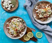 Spaghetti mit Zucchini-Zitronen-Sauce und Feta