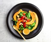 Warmer Quinosalat mit Kürbis