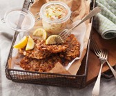 Schnitzel in Knusper-Panade mit Krautsalat