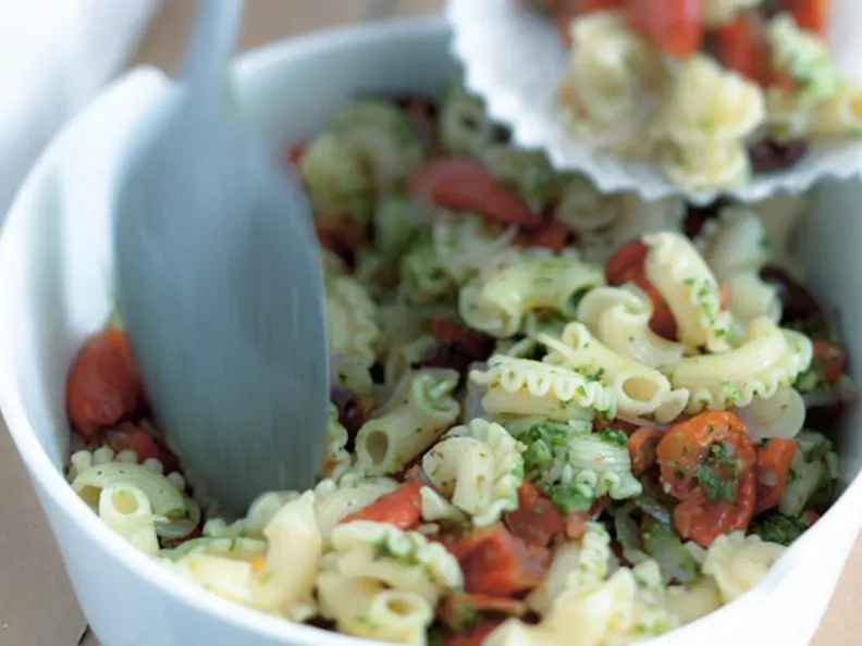 Nudelsalat mit Pesto