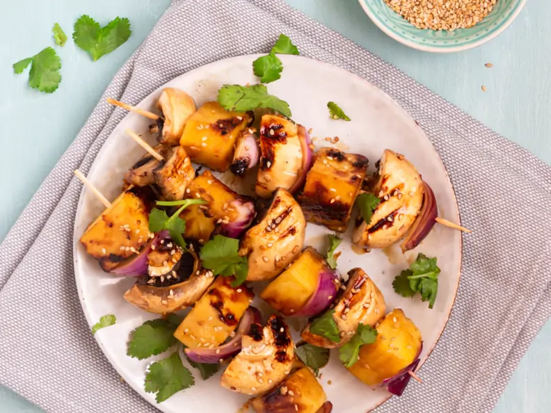 Teriyaki-Champignon-Spieße mit Ananas