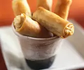 Frittierte Yufkateigröllchen