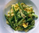 Bandnudeln mit Spargel und Brokkoli