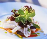 Paprika-Tintenfischsalat