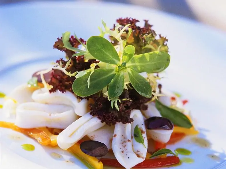 Paprika-Tintenfischsalat