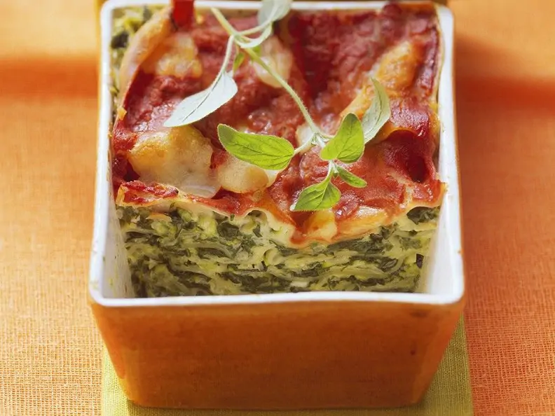 Gemüse-Lasagne mit Zucchini und Spinat