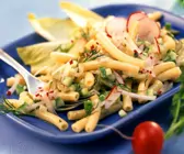 Nudelsalat mit Radieschen