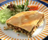 Pie mit Hackfleischfüllung
