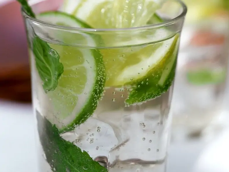 Zitronenlimonade