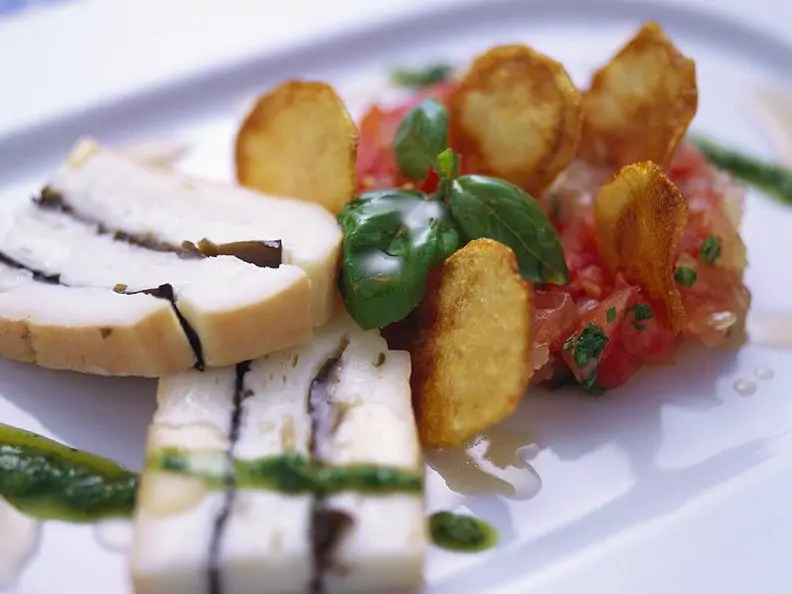 Taleggio mit Tomaten