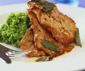 Schnitzel mit Kartoffel-Erbsenpüree