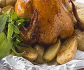 Brathähnchen mit Kartoffeln