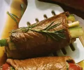Rouladen mit Zucchinifüllung