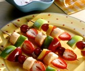 Marinierte Fruchtspieße