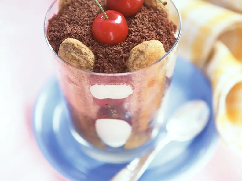 Mascarponecreme mit Kirschen
