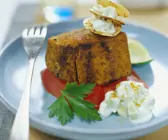 Kurzgebratener, würziger Thunfisch mit Raita