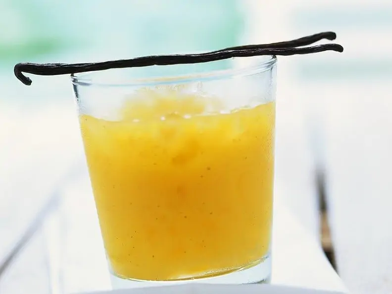 Exotischer Fruchtdrink